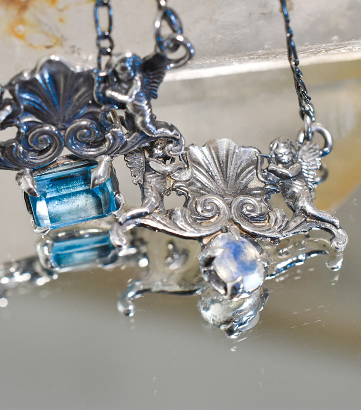 Collar Angelitos Celestiales Topacio