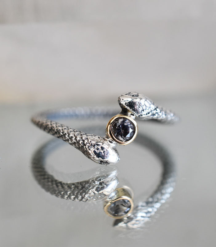 Amphis Espinel and gold ring