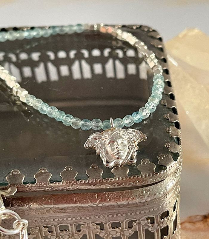 Collar Gemo Medusa Apatita