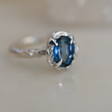 Anillo Lace con Topacio