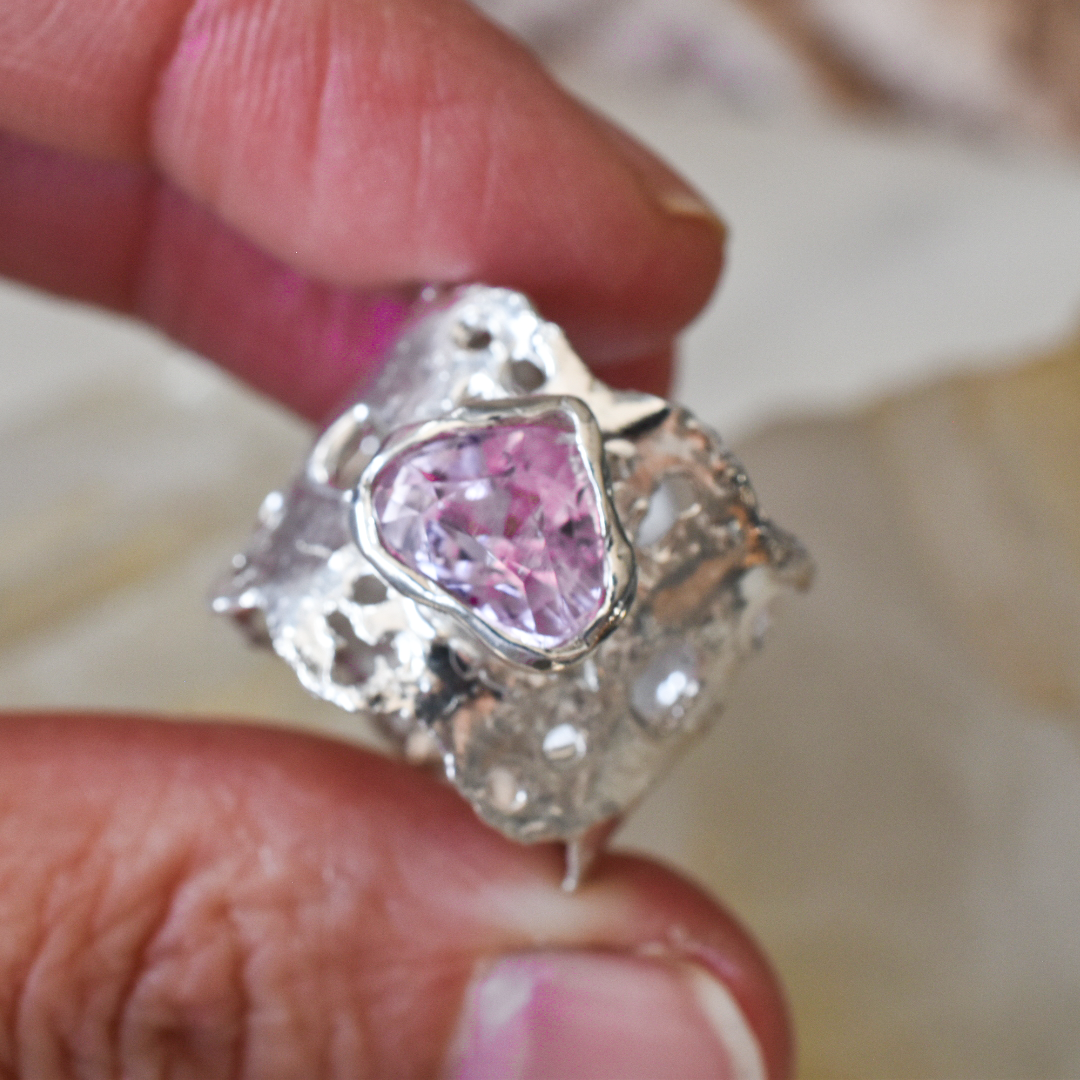 Anillo Aveline
