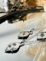 Collar Nymphaea