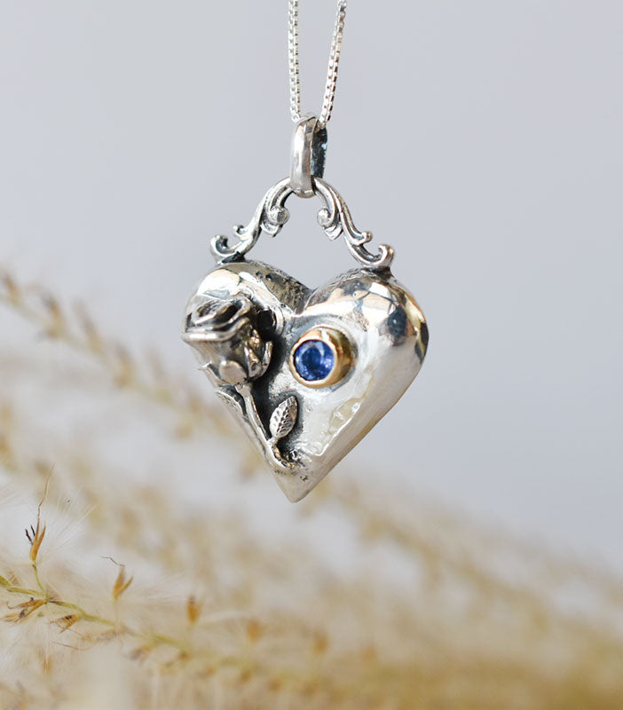 Collar Corazón Zafiro