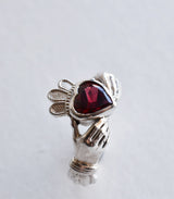 Claddagh corazón de Granate. Edición Limitada!!