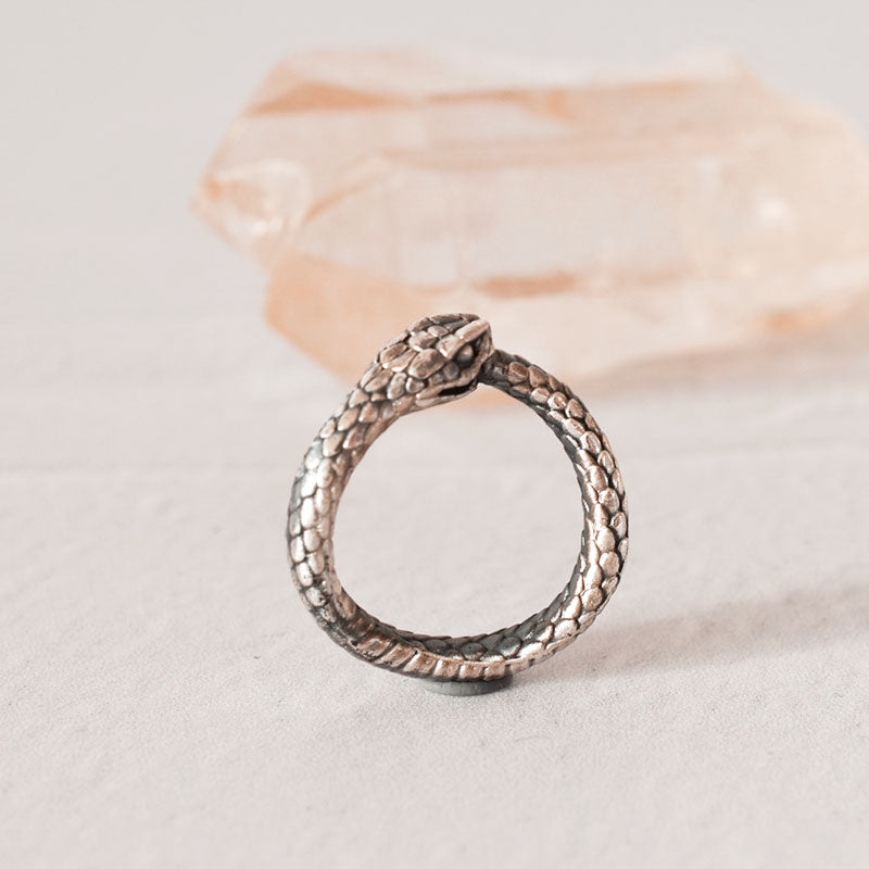 Anillo Ouroboro Curl